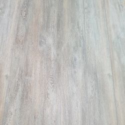 Ламинат SUN-FLOOR 12 Дуб Тенерифе 1380*159х12мм 33кл уп 8шт