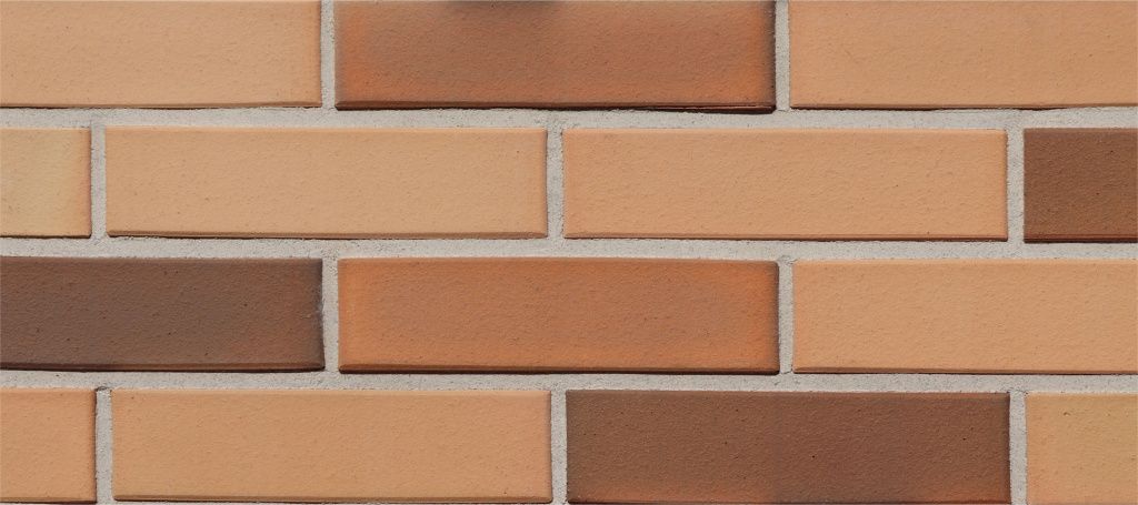 Эрфурт Сиена на белом шве.jpg